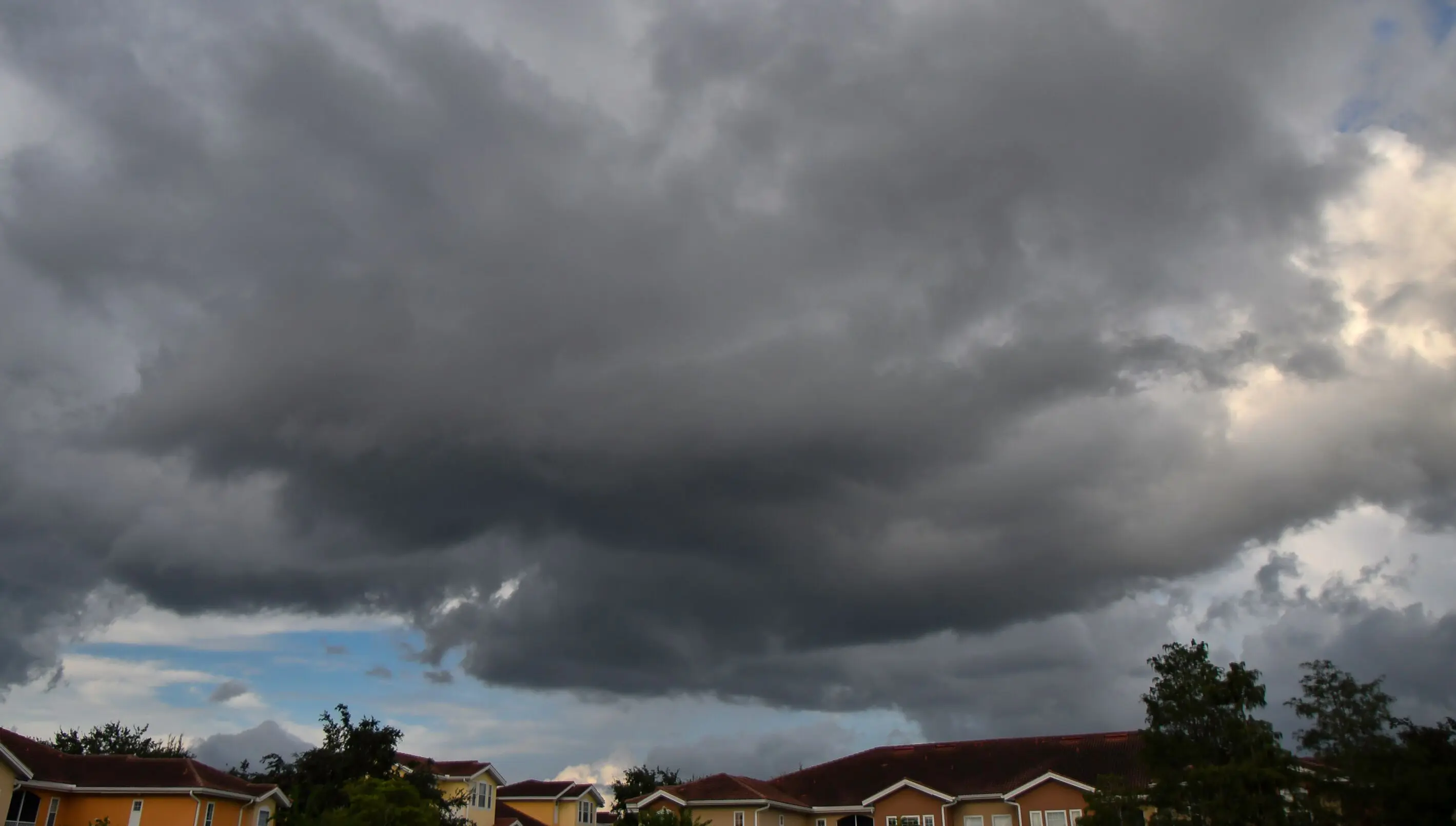 US and Mexico Brace for Storms Raging in Atlantic and Pacific