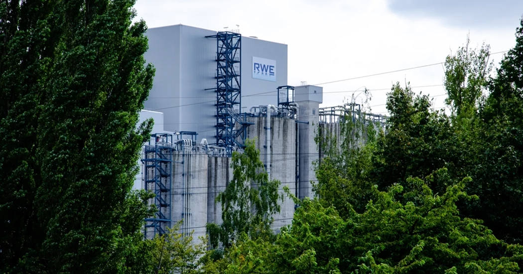 image is RWE 2 image is RWE 2