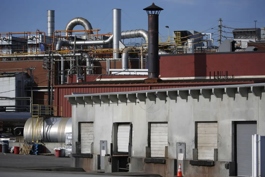 image is BloomburgMedia_QTZ1KVT1UM0W01_01-06-2021_05-30-35_637581024000000000.jpg