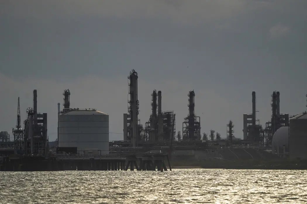 image is BloomburgMedia_QY2DOODWRGG601_19-08-2021_06-45-34_637649280000000000.jpg