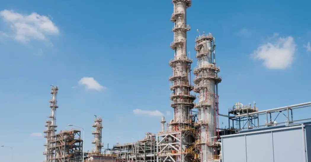 image is ruwais-refinery-adnoc-web-16485