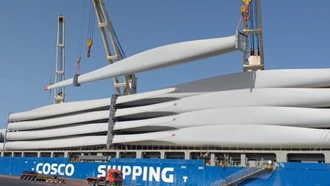 masdar-wind-turbines-arrive-web-16386