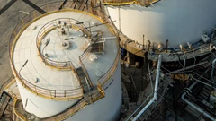 Oil Pares Mideast-Driven Surge as Trade Tensions Flare Up Again BloomburgMedia_SXOLGIDWLU6800_12-06-2025_06-33-22_638852832000000000.jpg