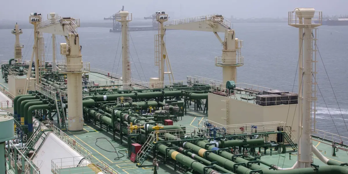 Pakistan Urgently Seeks LNG as Hormuz Flare-Up Chokes Supply