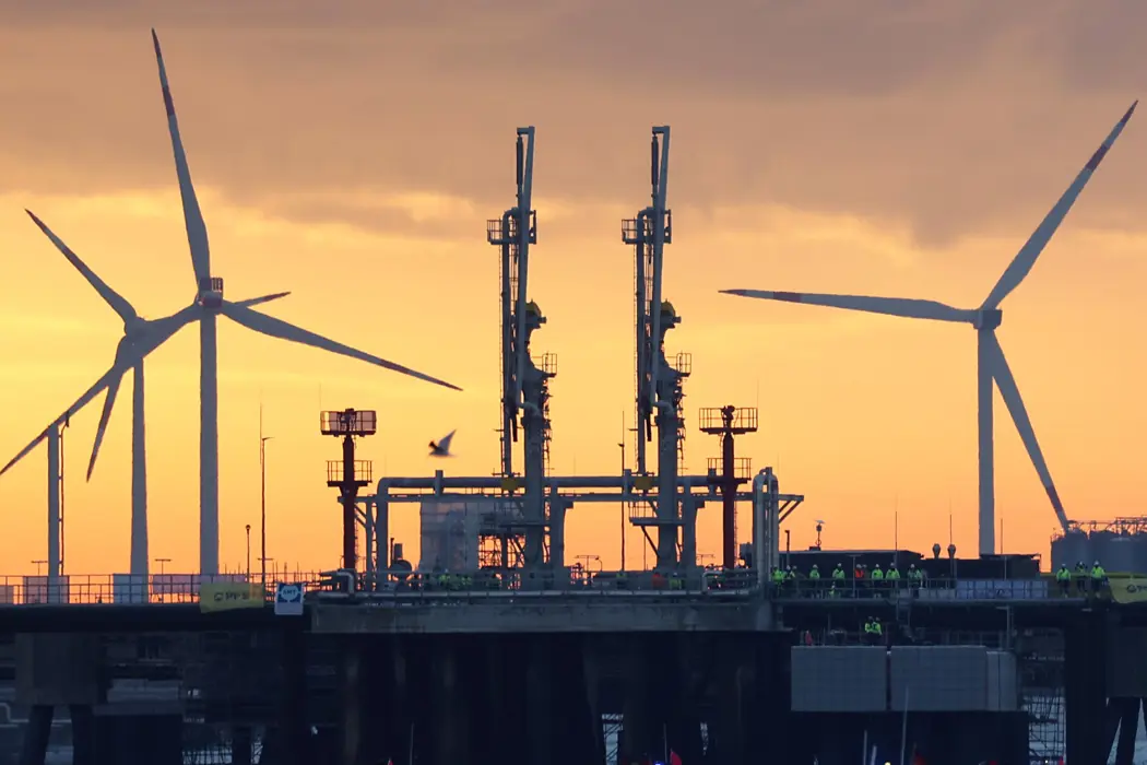 image is BloomburgMedia_S8W7EZT1UM0X00_15-02-2024_12-28-51_638435520000000000.jpg