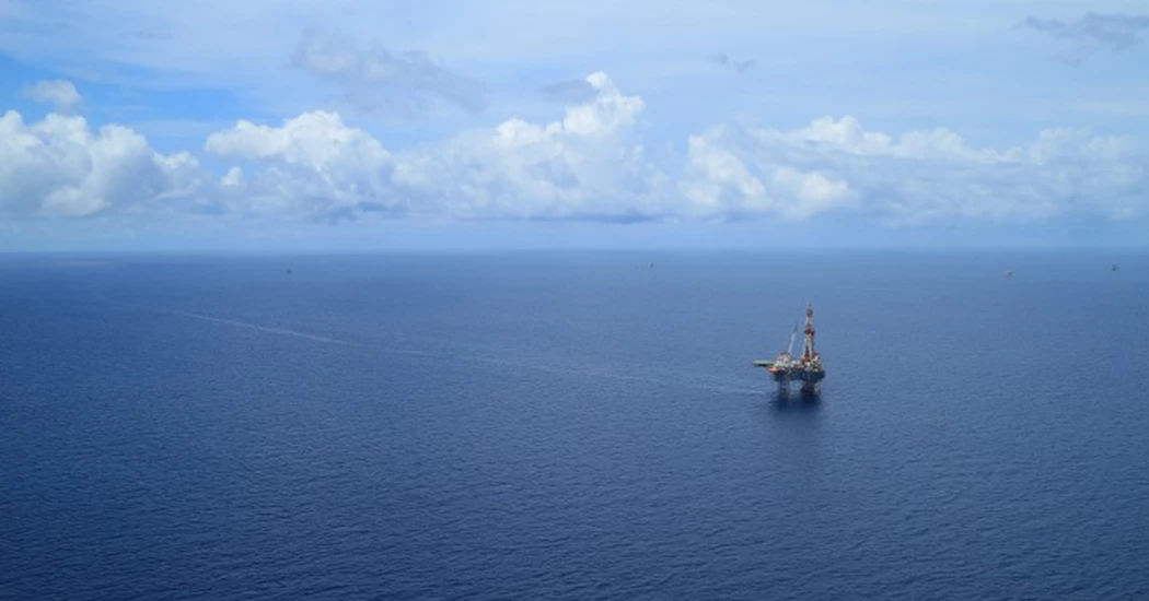 image is offshore-drilling-3-web-14358 image is offshore-drilling-3-web-14358