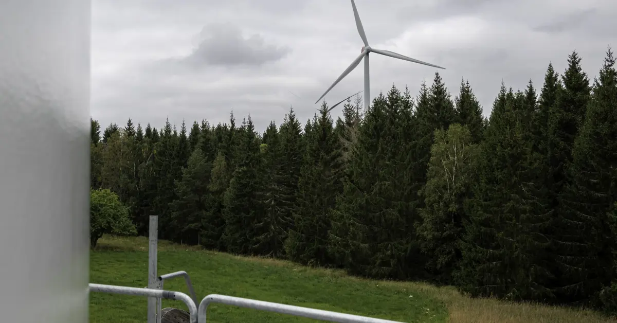 Amazon Secures 200 MW Wind Power Deals to Fuel Swedish Data Centers - News Directory 3