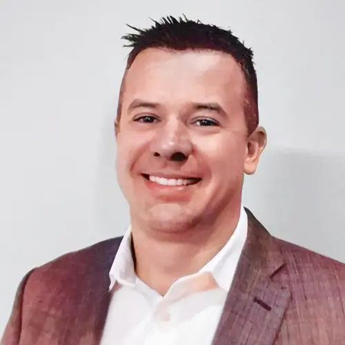 NICK SAMAIN Headshot Colour