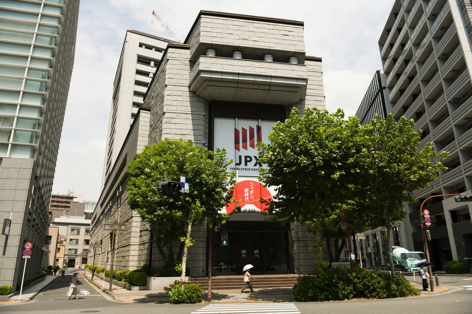 Japan Slumps, Property Aid Boosts Chinese Stocks Markets Wrap