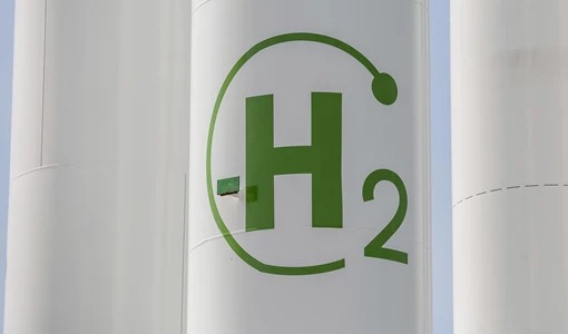 Spain Edges Forward With Framework Rules for Green Hydrogen Hub BloomburgMedia_RJXZ4UDWLU6801_19-10-2022_09-00-16_638017344000000000.jpg