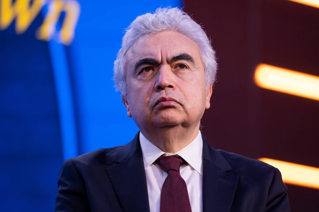 image is BloomburgMedia_STRSU7DWLU6800_28-03-2025_07-49-33_638787168000000000.jpg image is BloomburgMedia_STRSU7DWLU6800_28-03-2025_07-49-33_638787168000000000.jpg