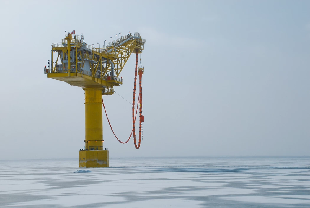 Gazprom Neft and Shell to form JV for Russian project offshore-russia-4241