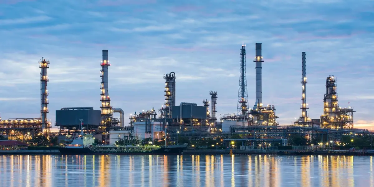 Global gas flaring rising twice as fast as oil production, World Bank says