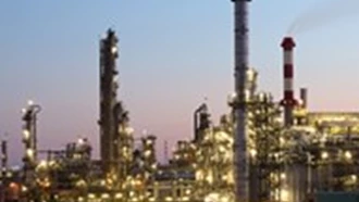 refinery-7925