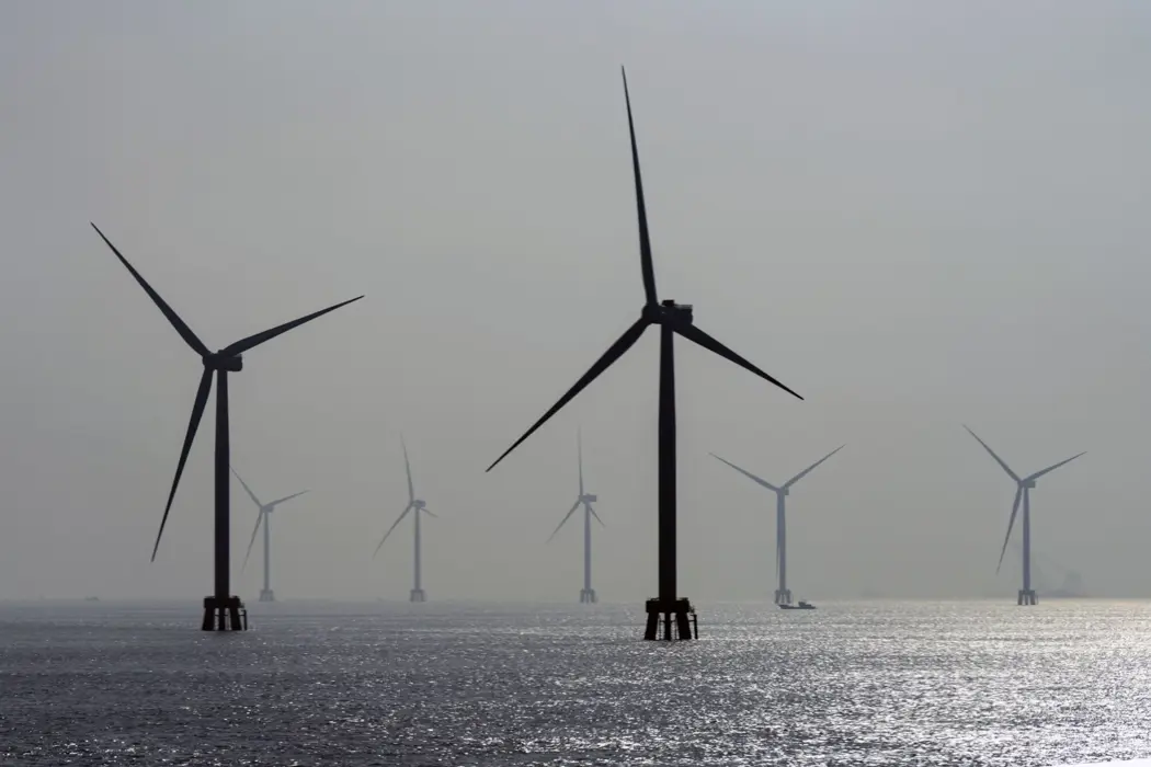 image is BloomburgMedia_T1KBWJGQ1YQW00_26-08-2025_19-00-24_638917632000000000.jpg