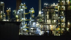 Oil Jumps as Trump Steps Up Pressure on Russia With Sanctions BloomburgMedia_T4JW7QGQ7KZL00_23-10-2025_05-00-19_638967744000000000.jpg