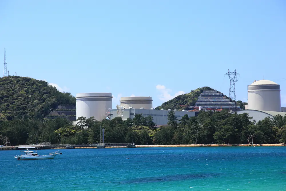 Japan looks into renewables, nuclear to reach 2030