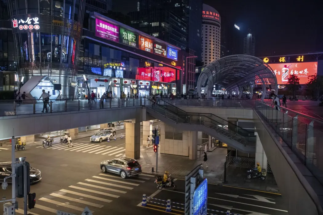 image is BloomburgMedia_R0UTEUDWLU6I01_14-10-2021_06-00-03_637697664000000000.jpg