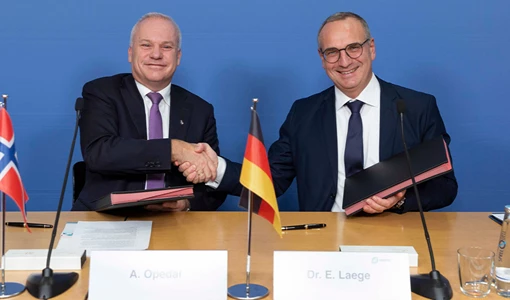 Equinor and Germany’s SEFE agree gas and hydrogen deal Deal Signing (1)