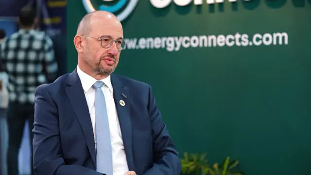Gas to play a key role in shaping a clean-energy future-1984445815