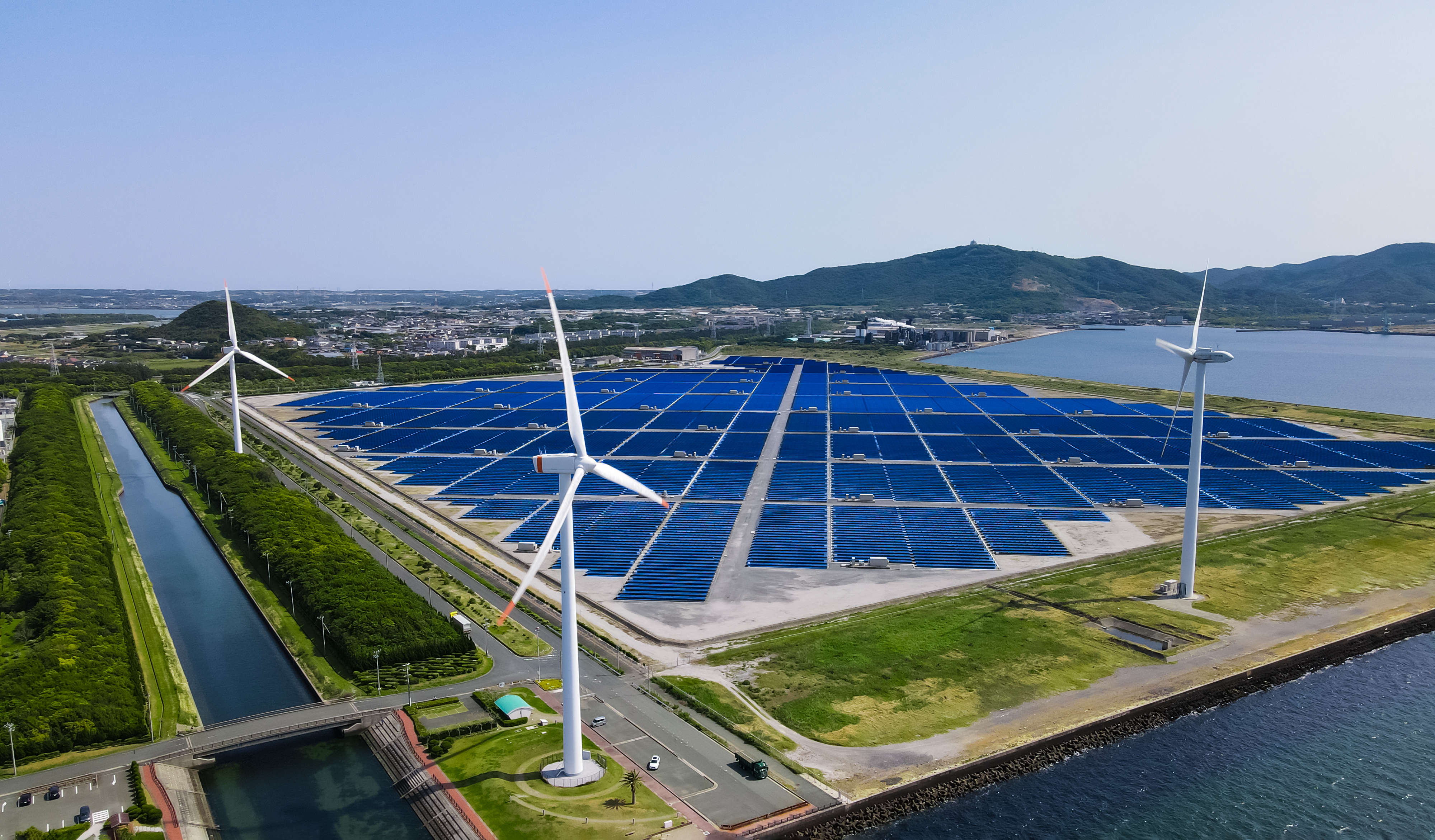 Solar power plant to showcase renewable energy