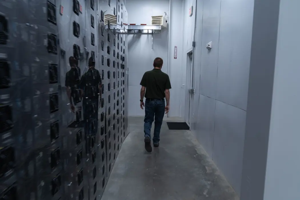 image is BloomburgMedia_R8X0UHT0G1L101_20-03-2022_14-14-11_637833312000000000.jpg