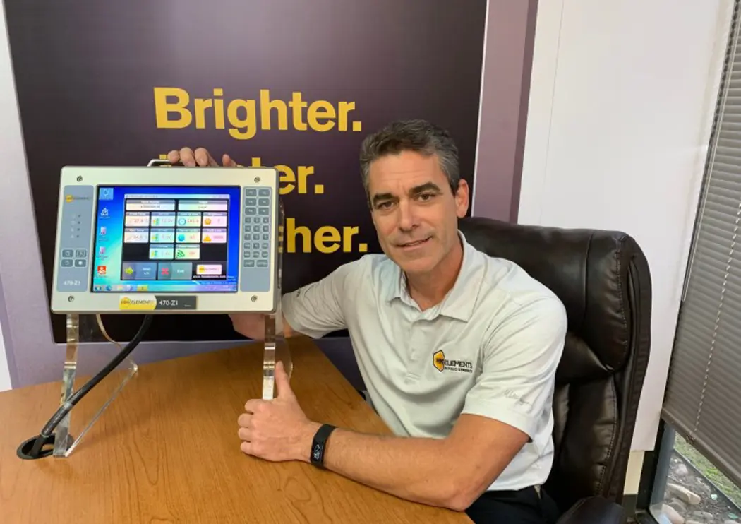 rob-gaines-470-z1-web-17679