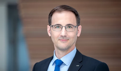 Linde defines a vision for sustainable growth in an ever-changing industry LINDE