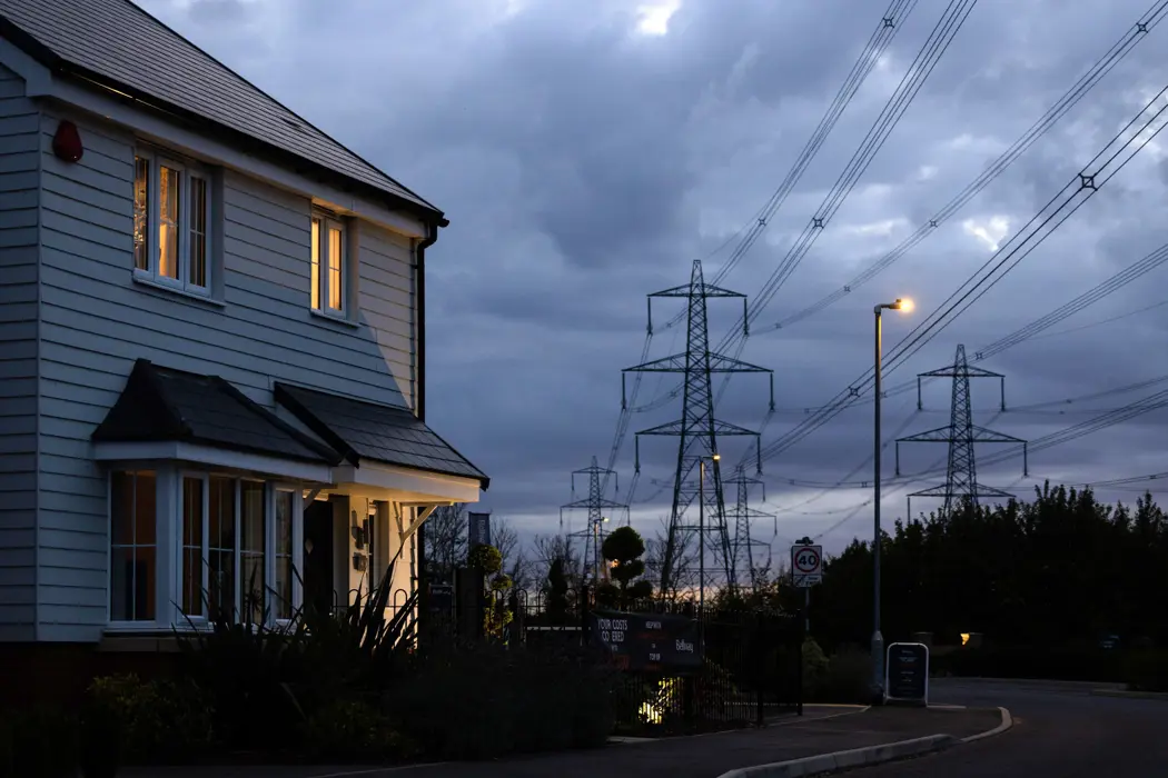 image is BloomburgMedia_T6SRPTT96OSG00_08-12-2025_06-32-49_639007488000000000.jpg