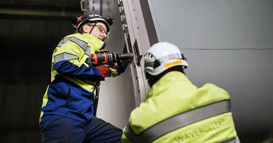 image is WR Image 1 1050X550