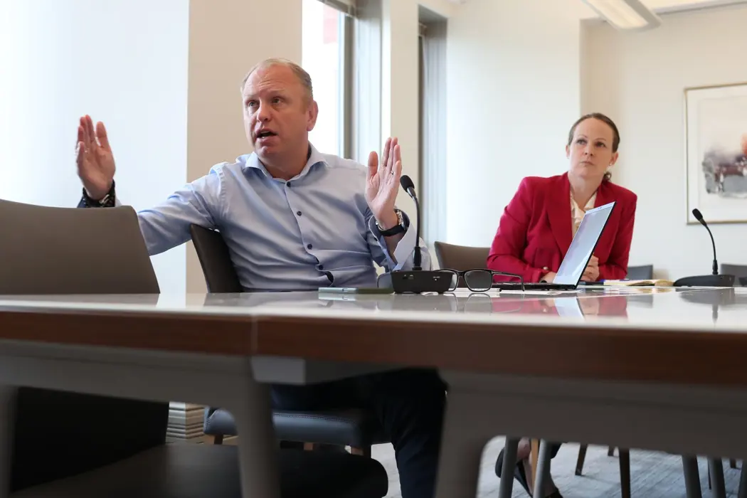 image is S20Q8LT0AFB401