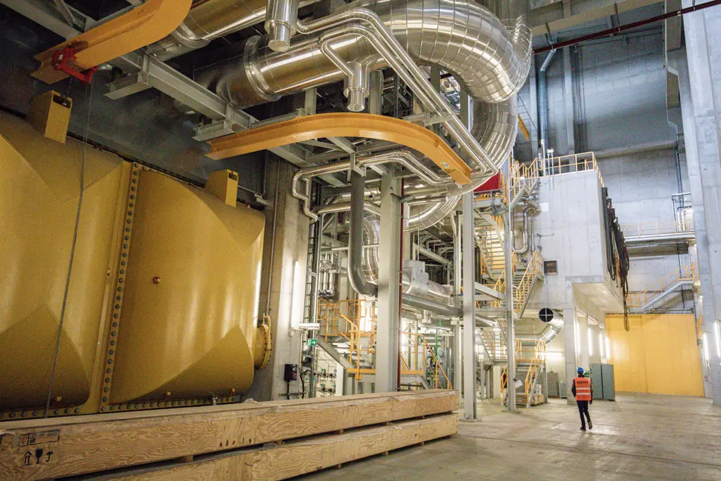 image is BloomburgMedia_SPTHDHT0G1KW00_10-01-2025_08-00-12_638720640000000000.jpg