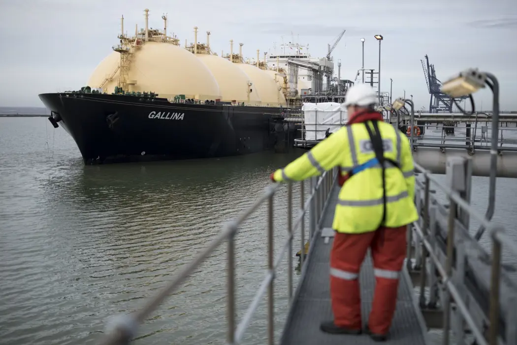 image is BloomburgMedia_R1J7OSDWRGG001_25-10-2021_16-00-04_637707168000000000.jpg