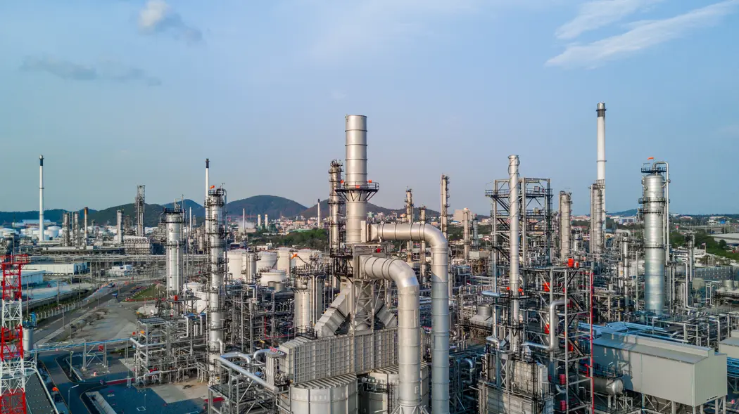 refinery-europe-16109