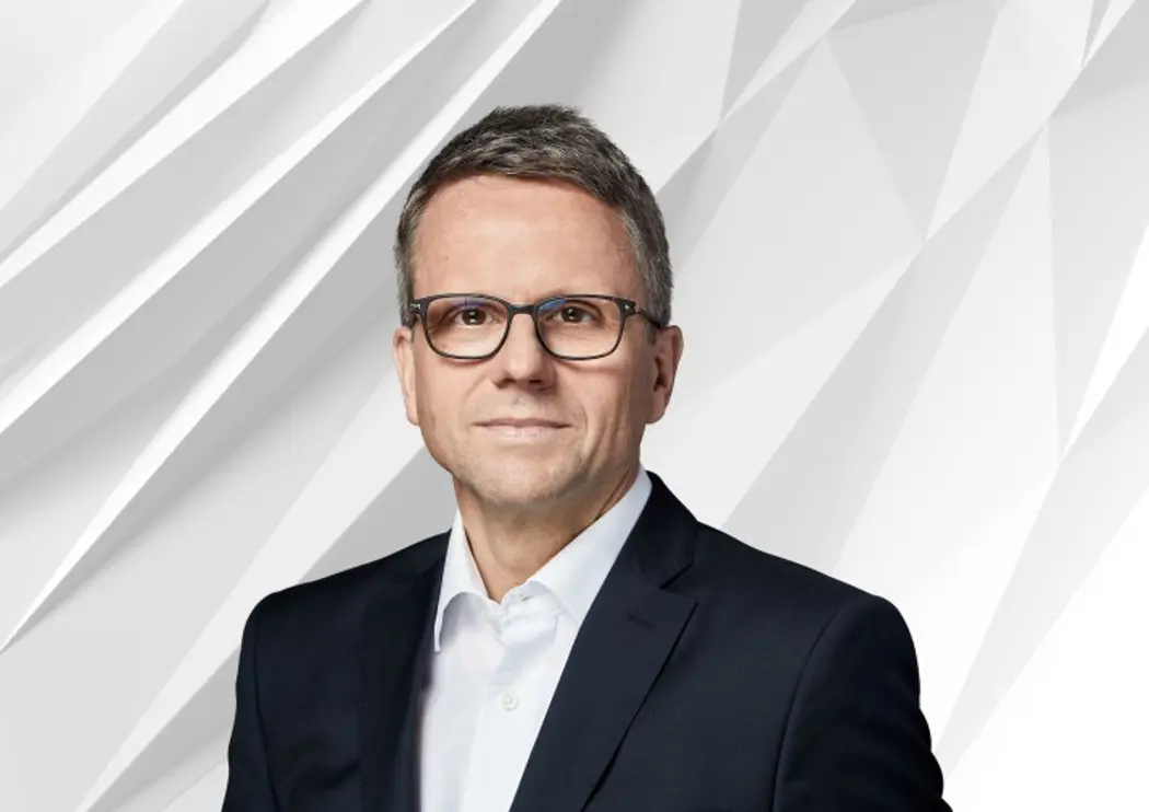 large-portrait_terwiesch_peter-web-17129