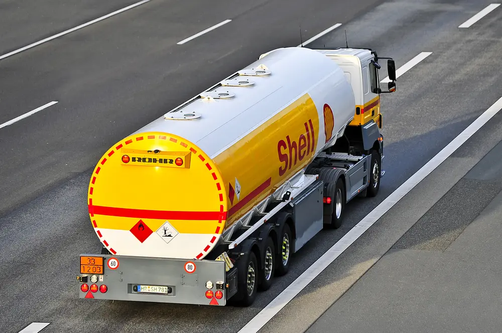 Shell Q4 profit soars to 6.4 billion on higher commodity prices