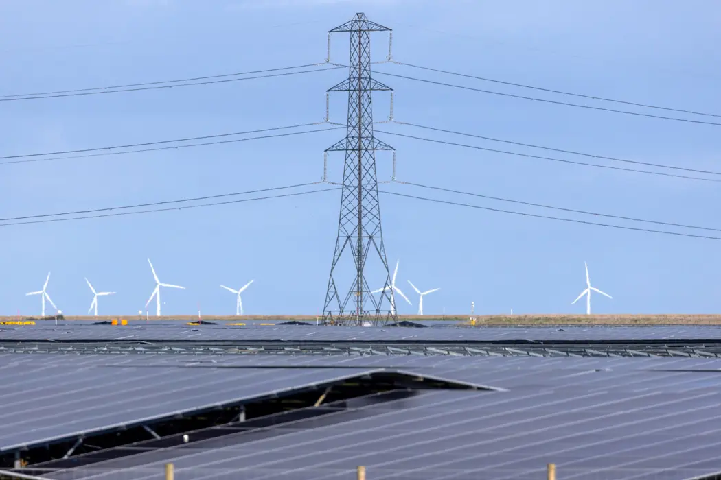 image is BloomburgMedia_SXA1HUT0AFB400_04-06-2025_08-00-27_638845920000000000.jpg