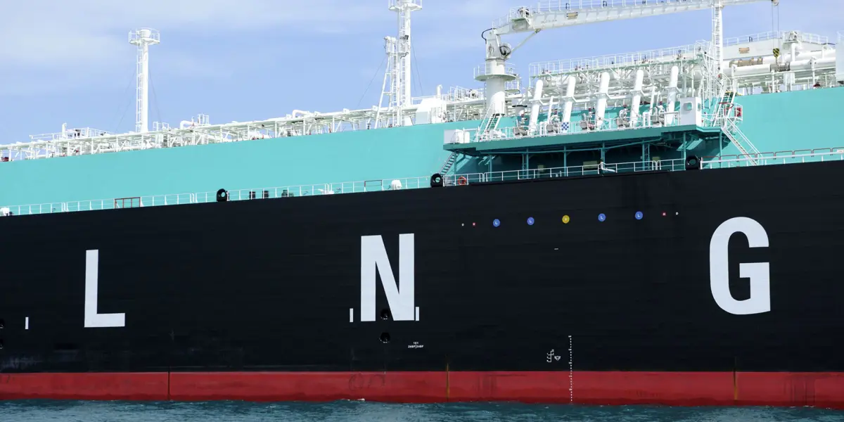 Russia Expands LNG Dark Fleet Effort With a 19-Year-Old Tanker