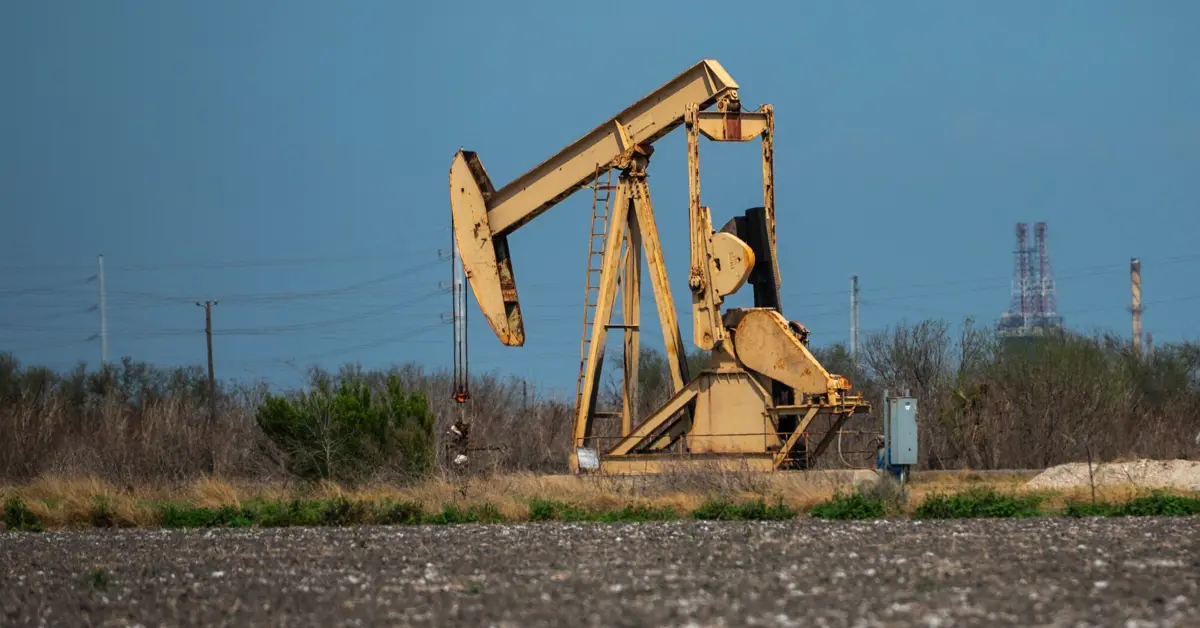 Oil Falls as Israel and Iran Halt Hostilities That Risked Talks