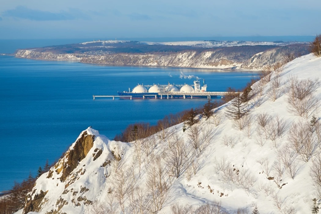 Gazprom and Shell expanding cooperation lng-russia-web-12770