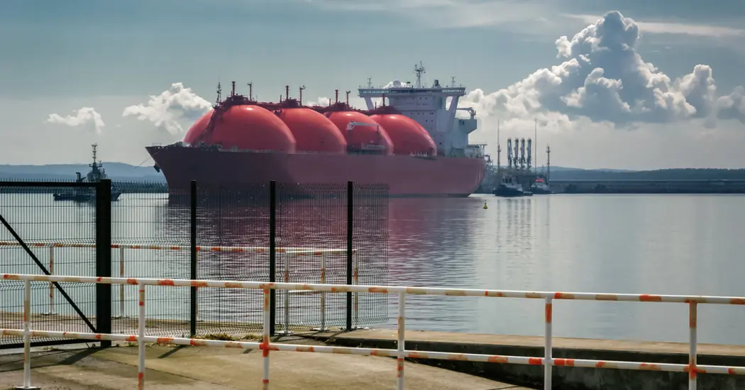 image is Shutterstock 1934944013