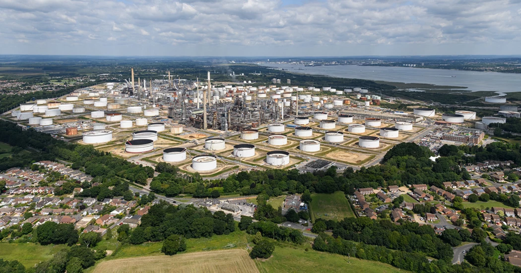 image is The Solent UK Emirates image is The Solent UK Emirates