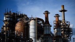 Oil Prices Caught Between a $70 Summer and Growing Surplus Fears BloomburgMedia_SZULVEGPQQ7L00_28-07-2025_05-11-45_638892576000000000.jpg