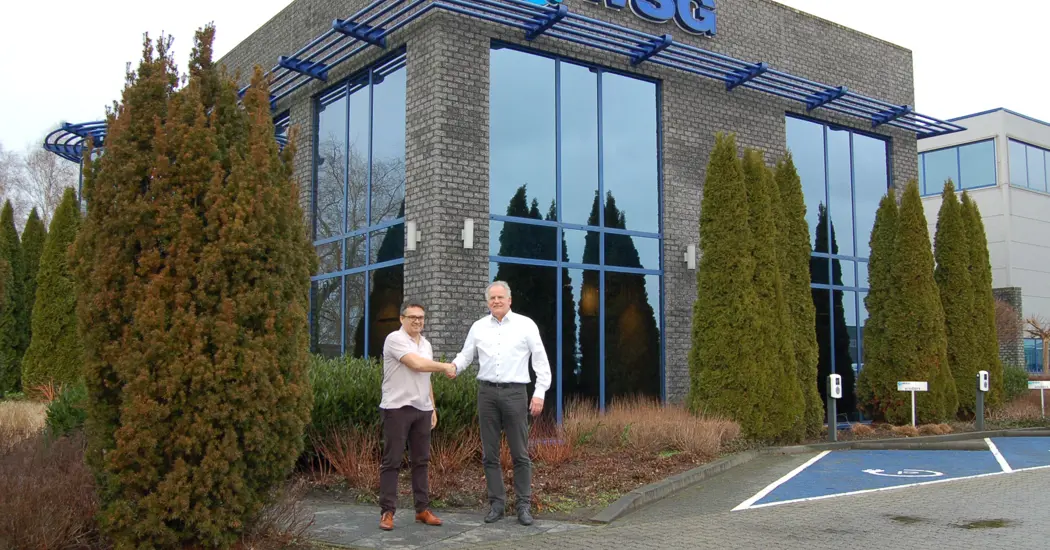 image is Nitrovia's David Delquignie (Left) With Harry Schepers WSG